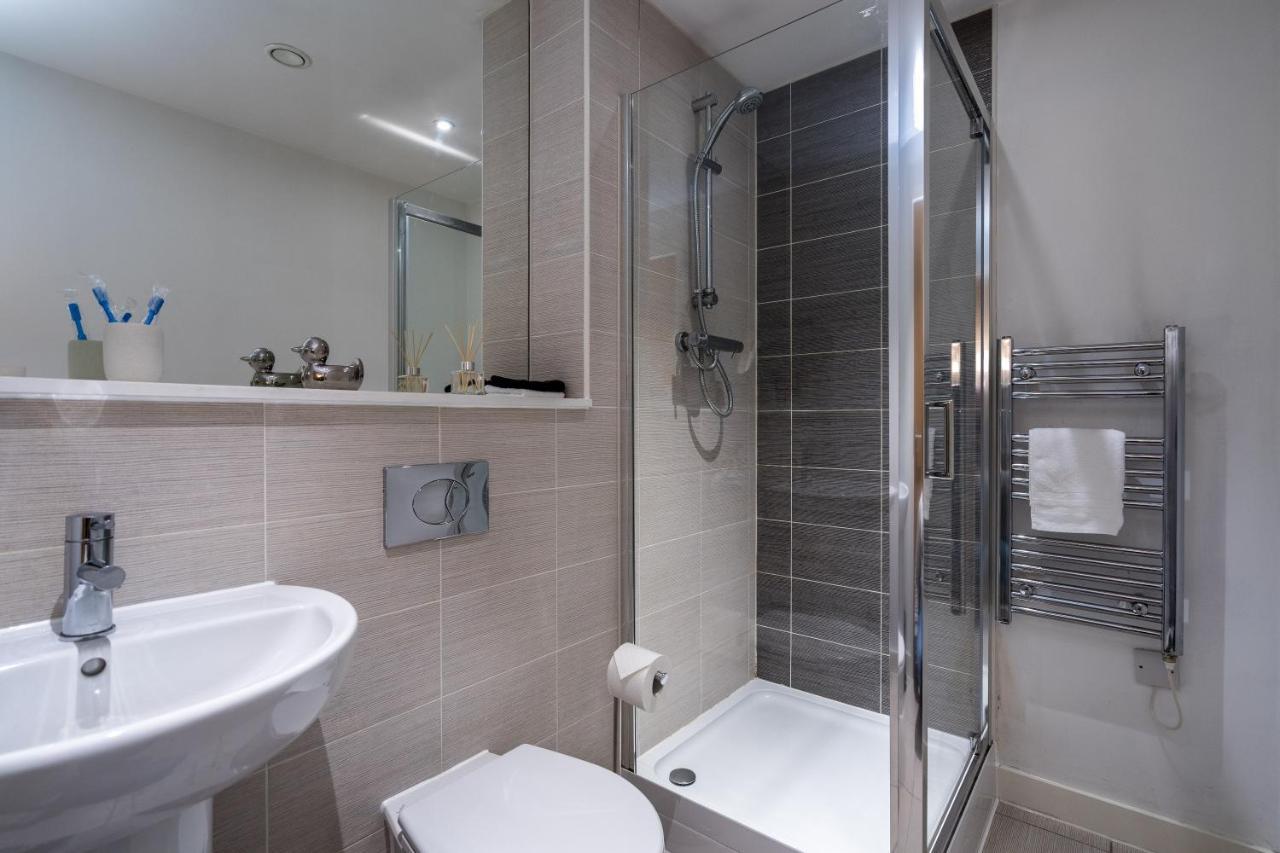 Cozy Stays The Exchange Manchester City Centre サルフォード エクステリア 写真